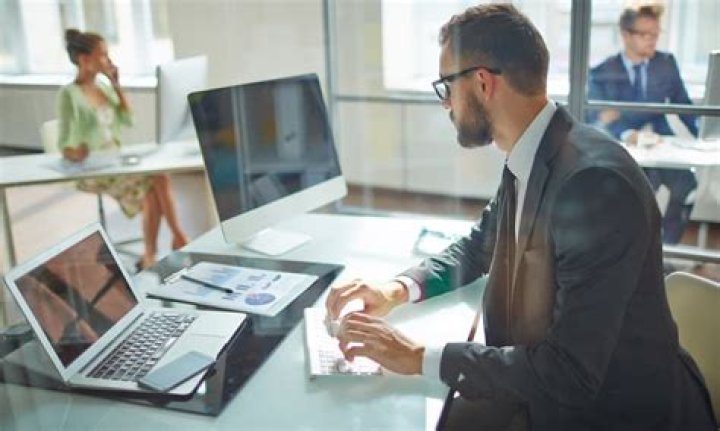 Can I have a side business while employed?