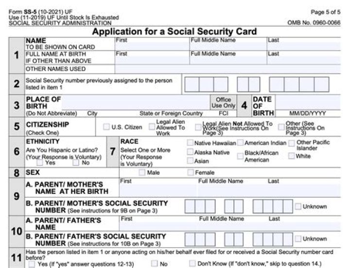 Do new US citizens get a Social Security number?